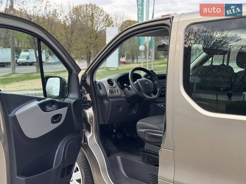 Мінівен Renault Trafic 2017 в Луцьку фото 13 Мінівен Renault Trafic 2017 в Луцьку