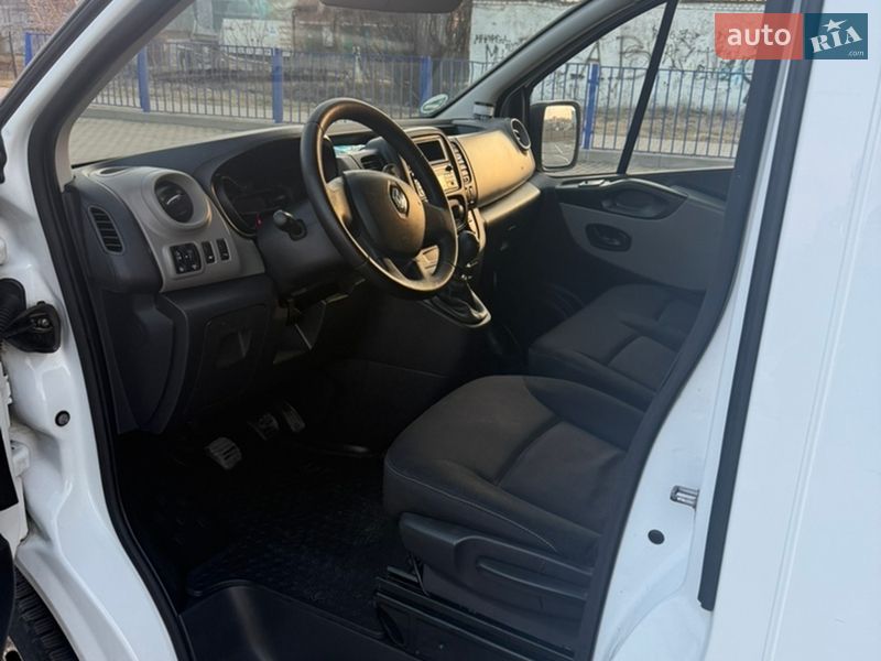 Грузовой фургон Renault Trafic 2017 в Нововолынске