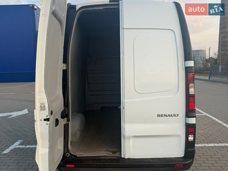 Грузовой фургон Renault Trafic 2017 в Нововолынске