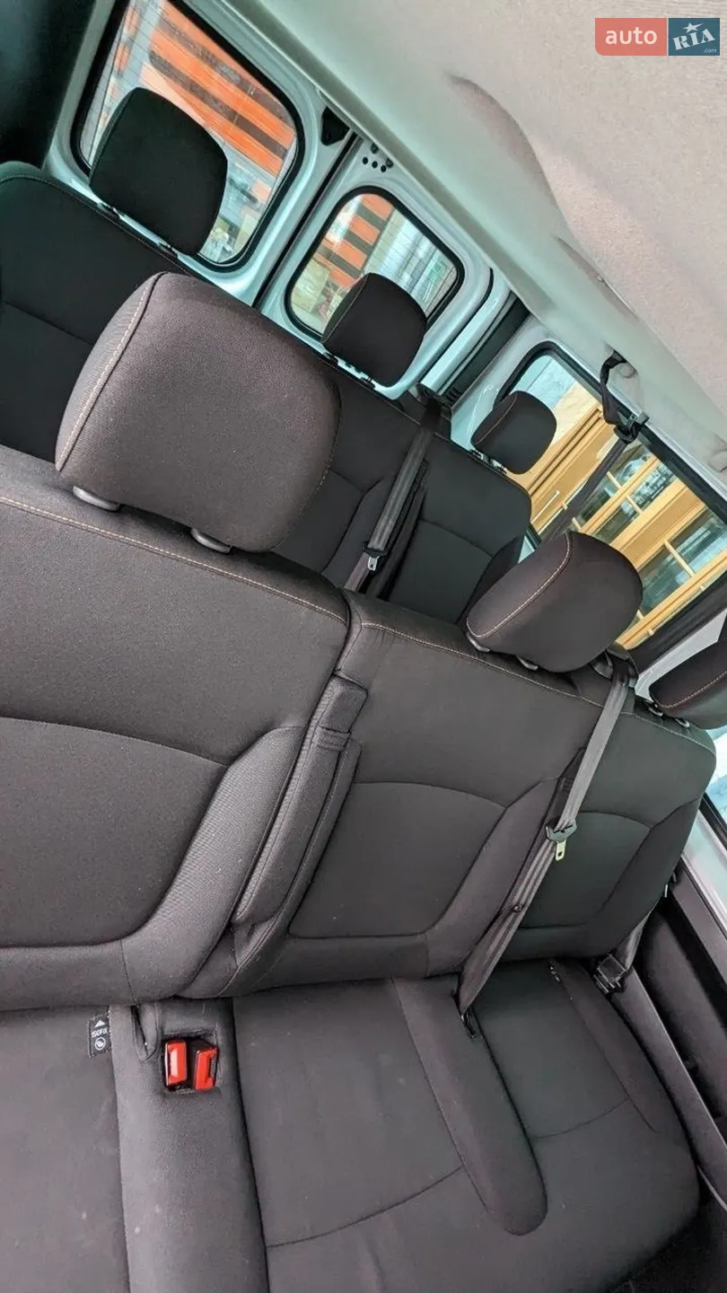 2018 Renault Trafic - мініатюра 10