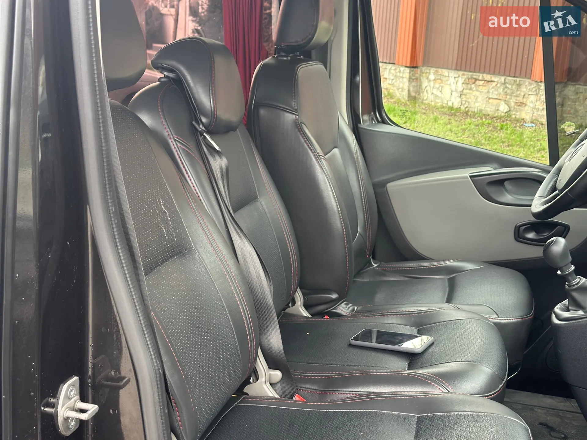 2015 Renault Trafic - мініатюра 15
