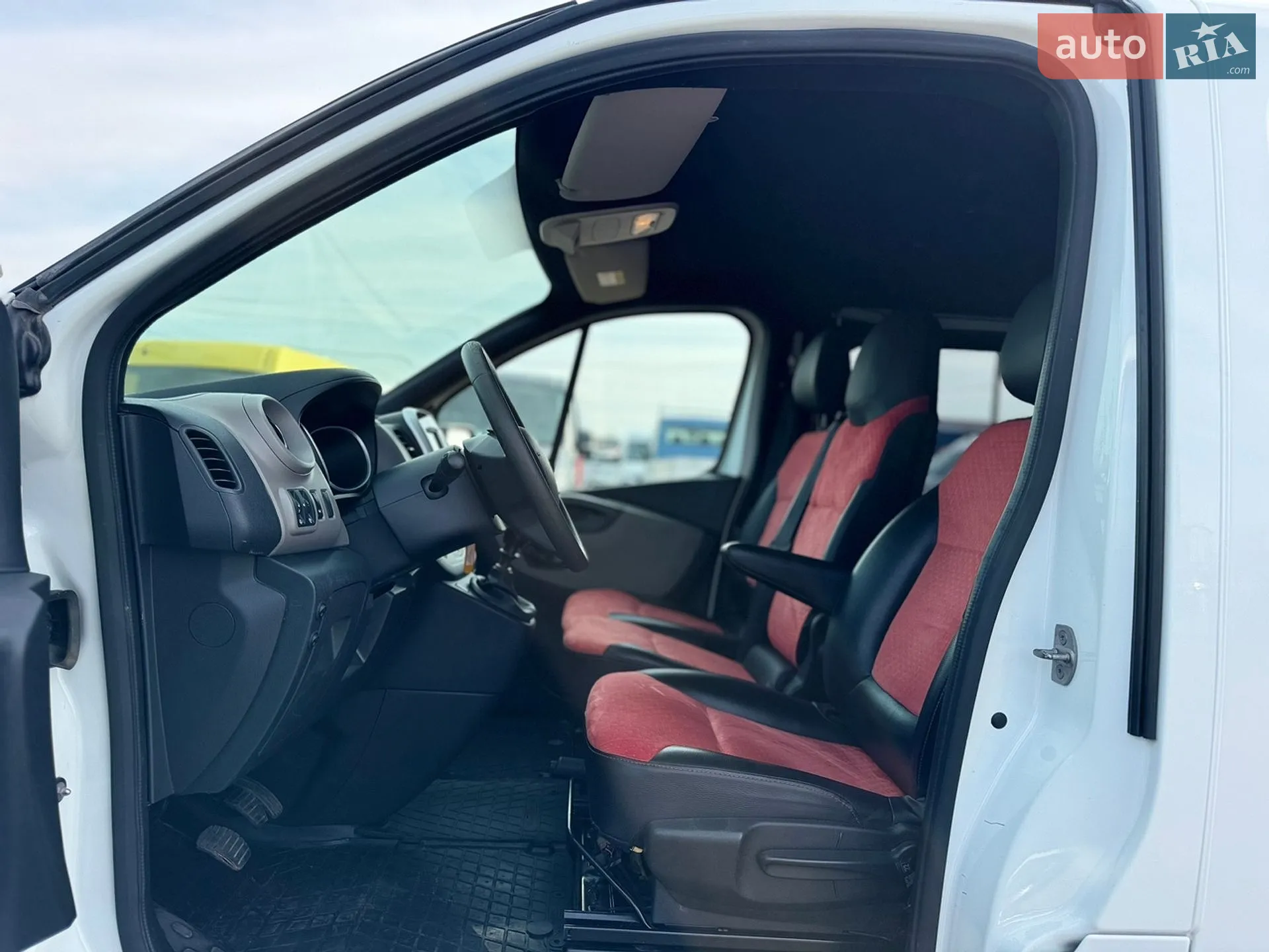 2019 Renault Trafic - мініатюра 24