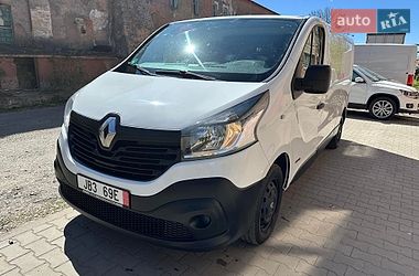 Вантажний фургон Renault Trafic 2015 в Дубні