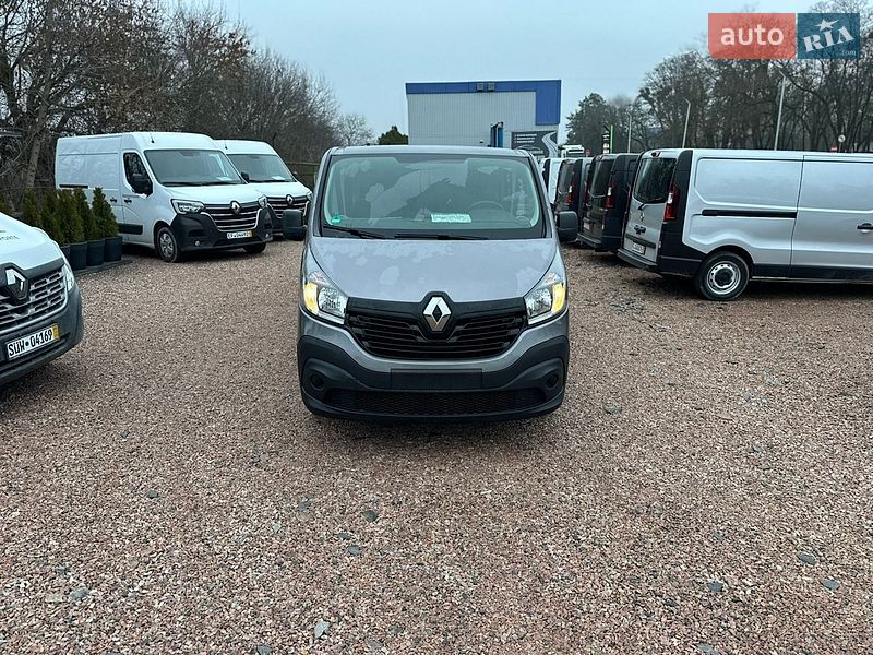 Грузопассажирский фургон Renault Trafic 2018 в Ровно