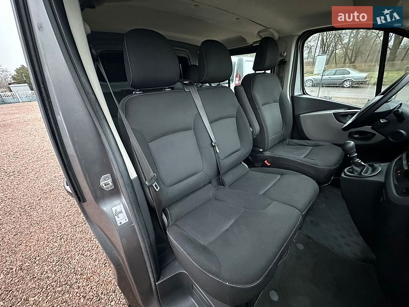 Грузопассажирский фургон Renault Trafic 2018 в Ровно