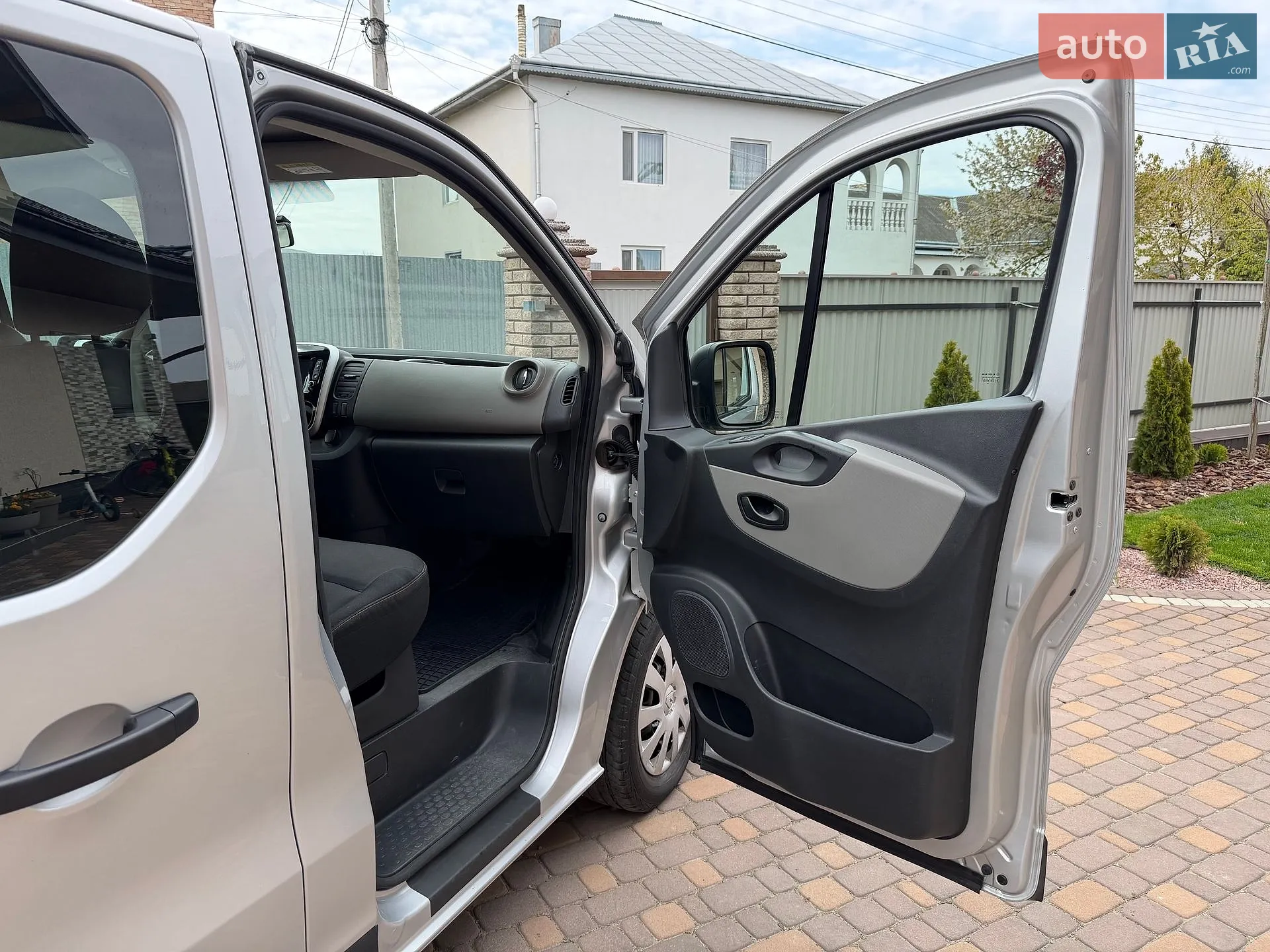 2017 Renault Trafic - мініатюра 23