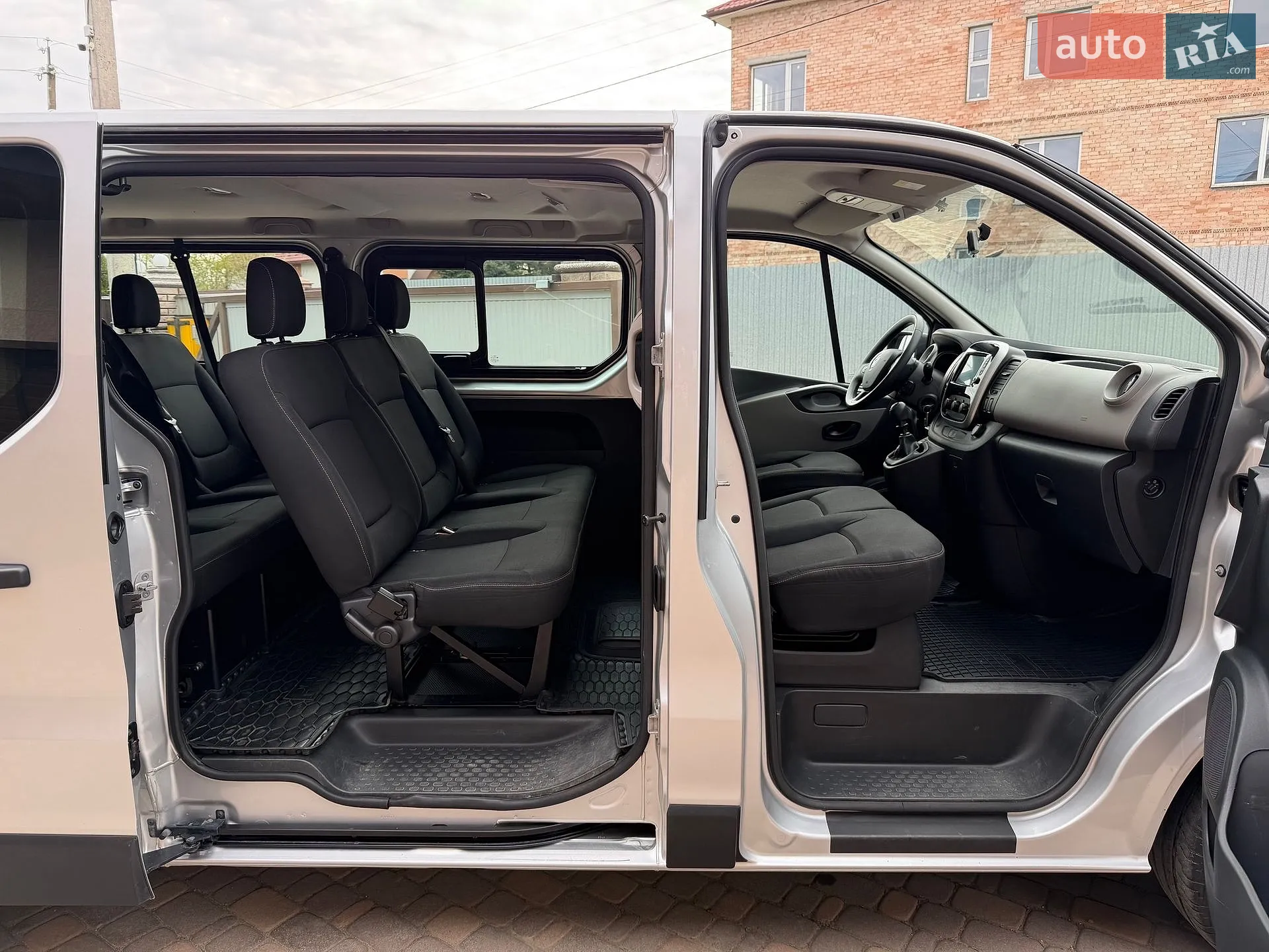 2017 Renault Trafic - мініатюра 28