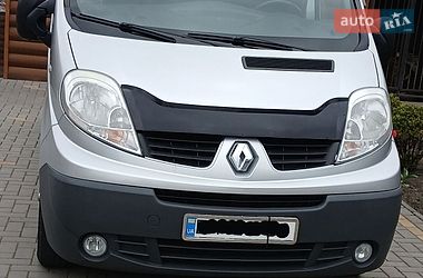 Грузопассажирский фургон Renault Trafic 2014 в Первомайске