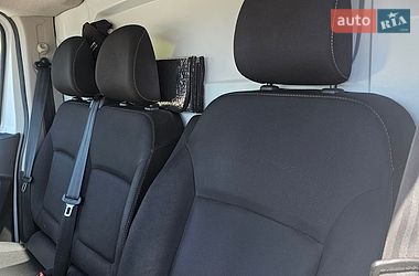Вантажопасажирський фургон Renault Trafic 2019 в Запоріжжі
