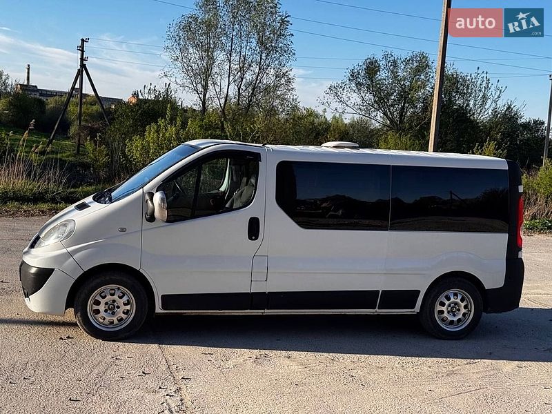 Минивэн Renault Trafic 2008 в Иваничах