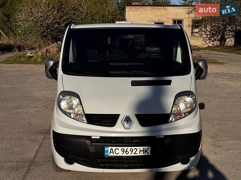 Минивэн Renault Trafic 2008 в Иваничах