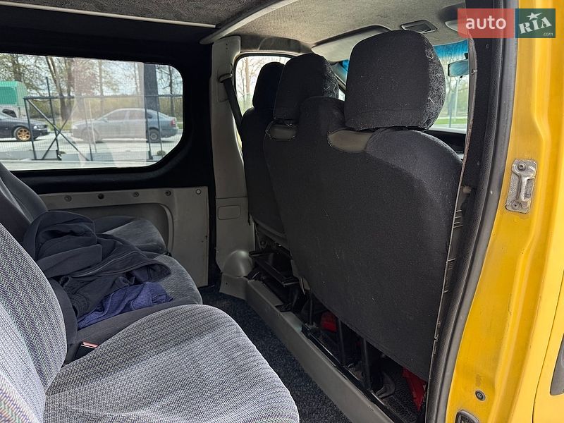 Минивэн Renault Trafic 2003 в Каменец-Подольском