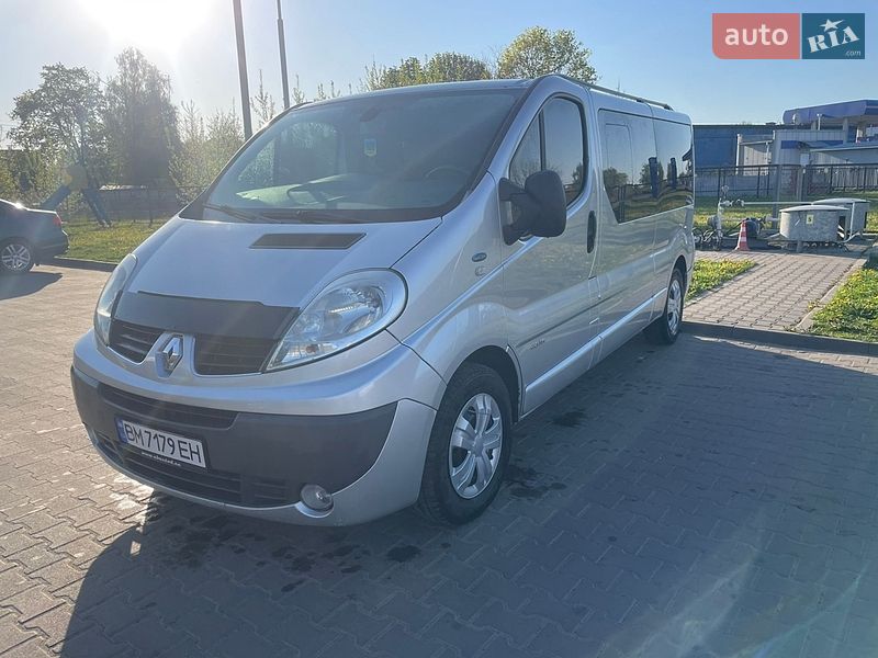 Мінівен Renault Trafic 2011 в Конотопі