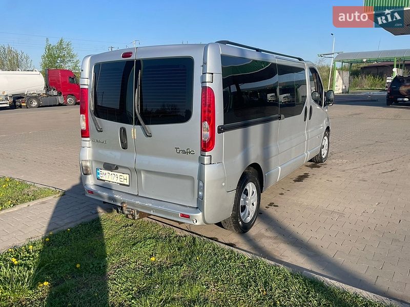 Мінівен Renault Trafic 2011 в Конотопі