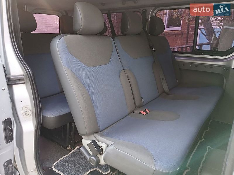 Мінівен Renault Trafic 2011 в Конотопі