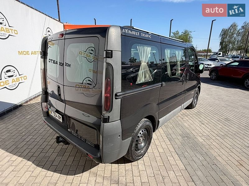 Минивэн Renault Trafic 2006 в Ровно