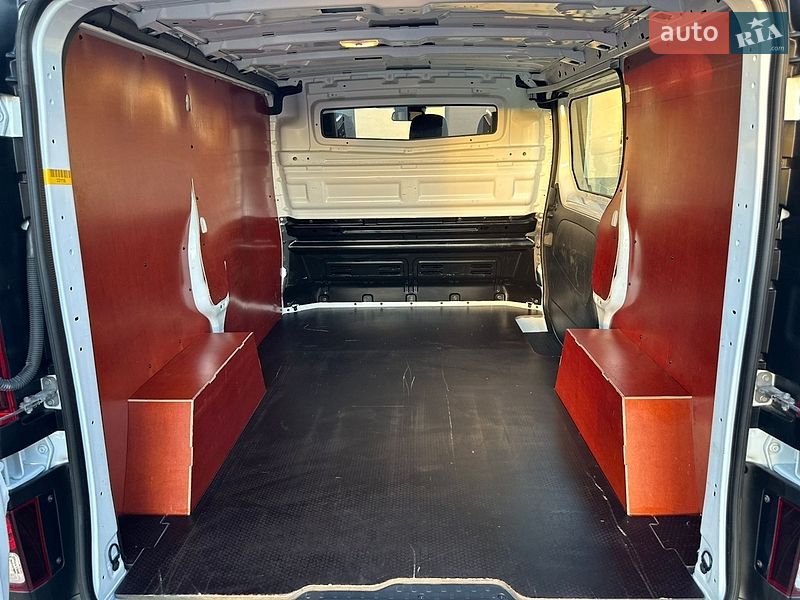 Грузовой фургон Renault Trafic 2022 в Бродах