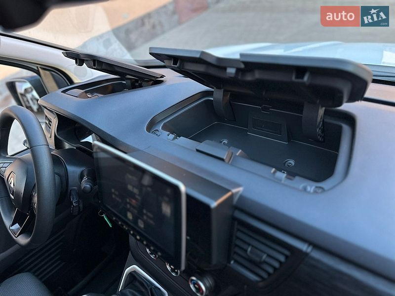 Грузовой фургон Renault Trafic 2022 в Бродах
