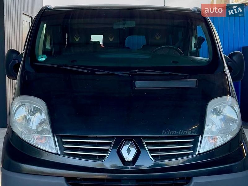 Микроавтобус Renault Trafic 2011 в Ровно