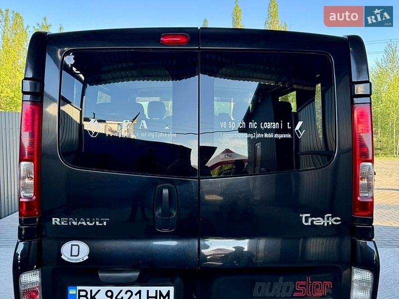 Микроавтобус Renault Trafic 2011 в Ровно
