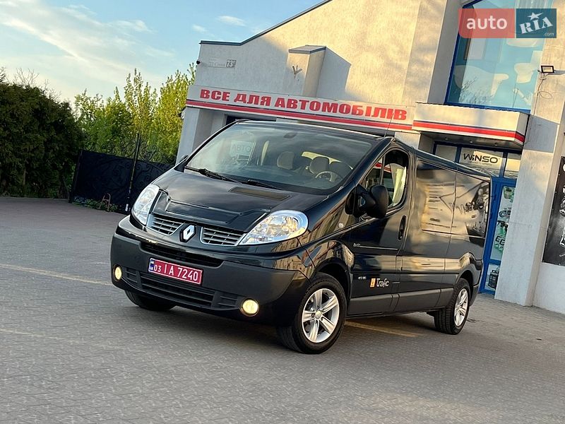 Грузовой фургон Renault Trafic 2012 в Бродах