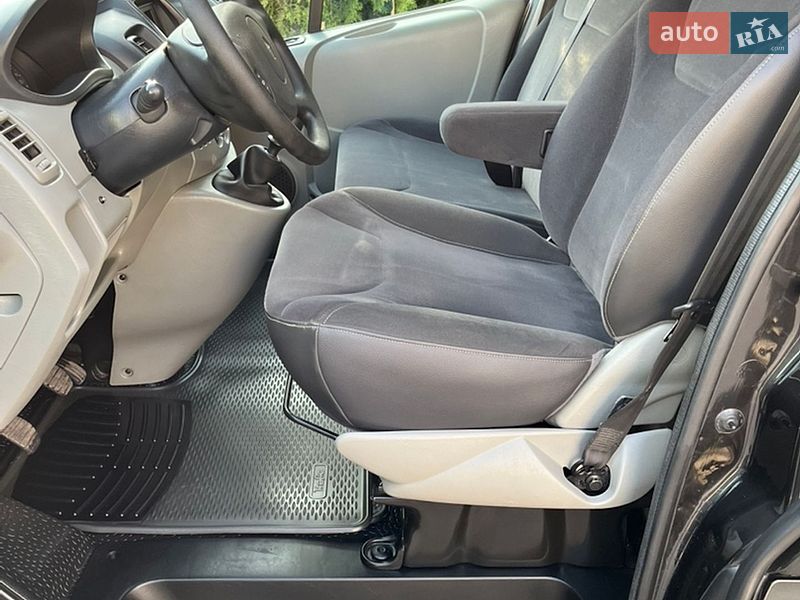 Грузовой фургон Renault Trafic 2012 в Бродах