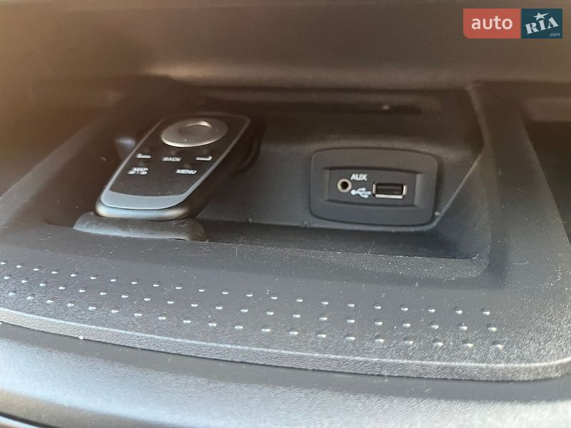 Грузовой фургон Renault Trafic 2012 в Бродах