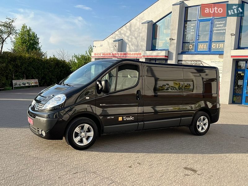 Грузовой фургон Renault Trafic 2012 в Бродах