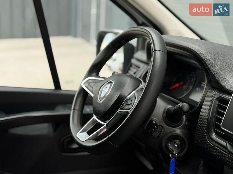 Грузовой фургон Renault Trafic 2023 в Дубно