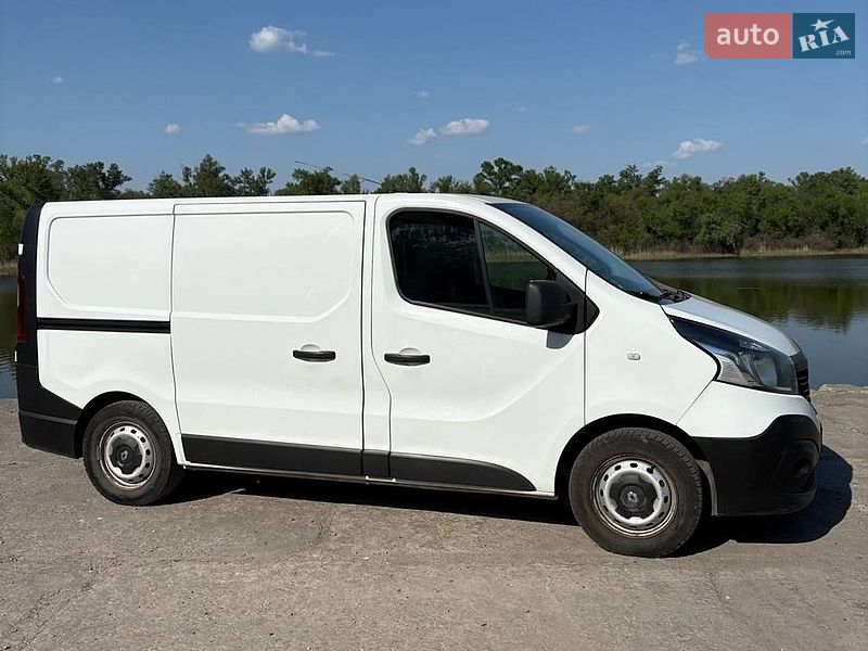 Грузовой фургон Renault Trafic 2018 в Каменском