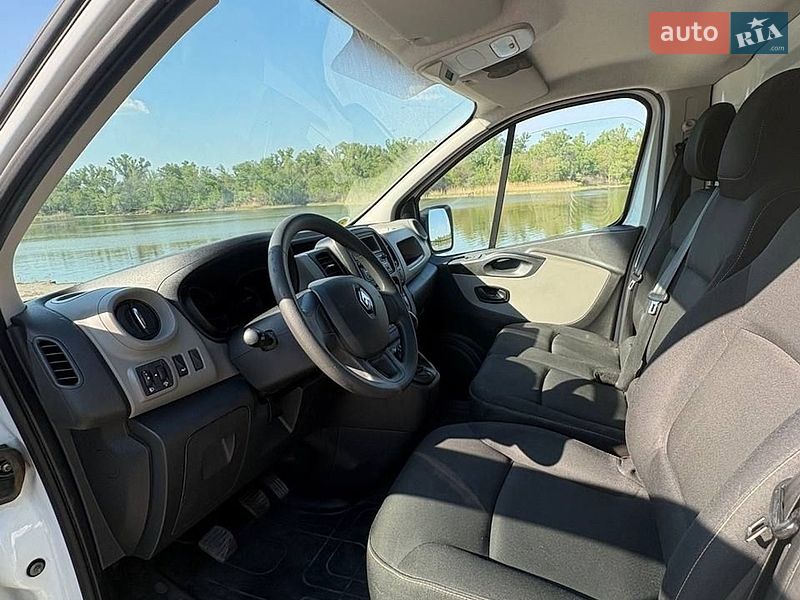 Грузовой фургон Renault Trafic 2018 в Каменском