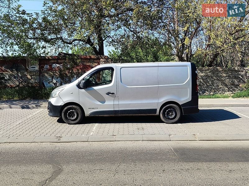 Грузовой фургон Renault Trafic 2016 в Одессе