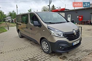 Грузопассажирский фургон Renault Trafic 2016 в Снятине