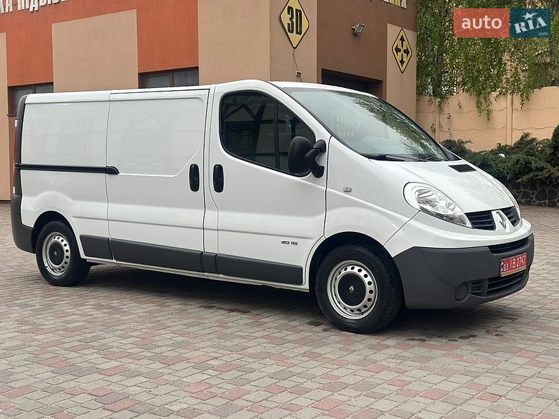 Вантажний фургон Renault Trafic 2014 в Рівному
