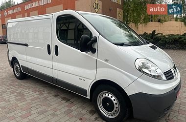 Вантажний фургон Renault Trafic 2014 в Рівному
