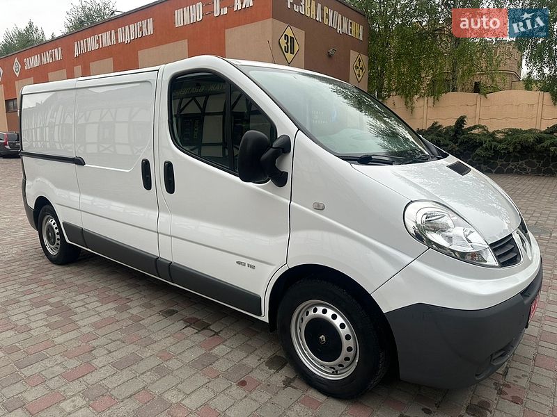 Вантажний фургон Renault Trafic 2014 в Рівному