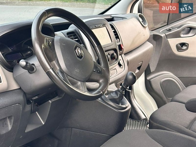 Вантажний фургон Renault Trafic 2019 в Івано-Франківську