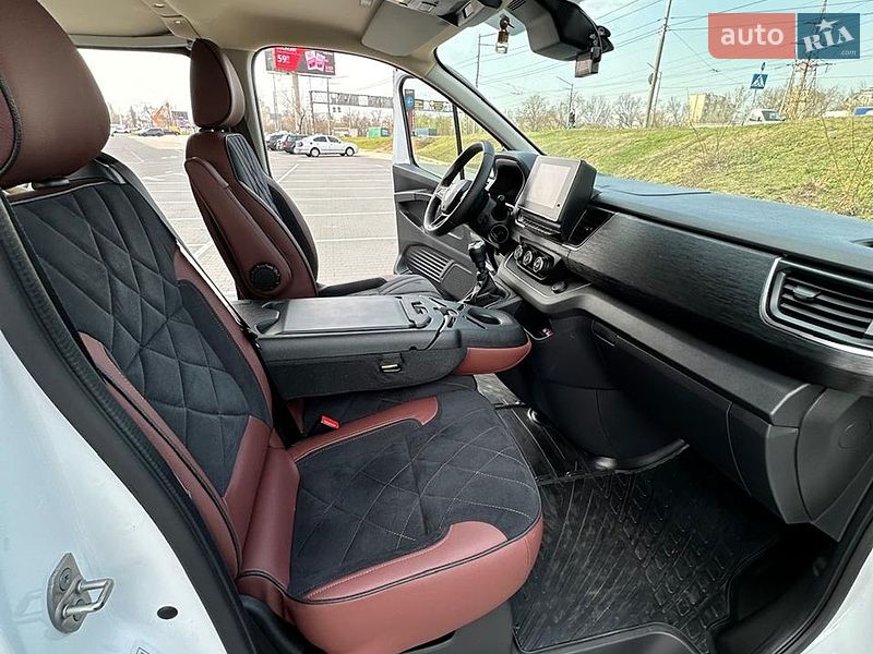 Минивэн Renault Trafic 2022 в Киеве