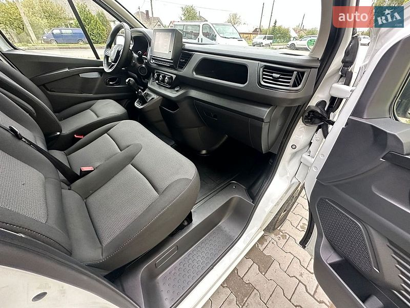Грузовой фургон Renault Trafic 2023 в Киеве