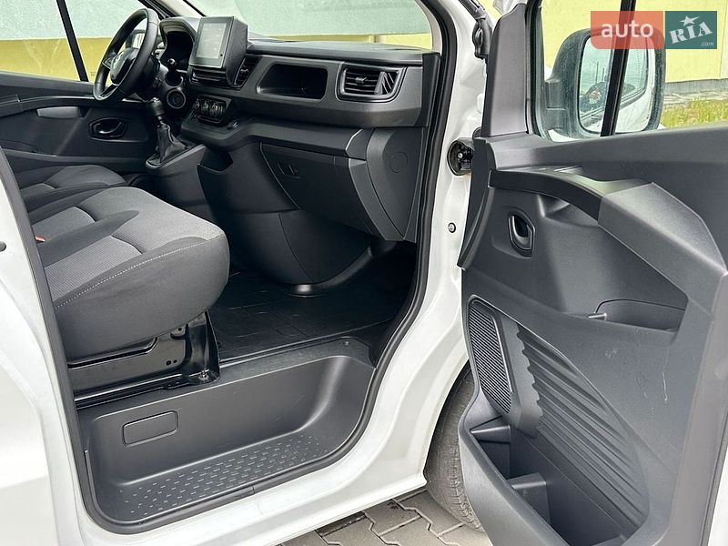 Грузовой фургон Renault Trafic 2023 в Киеве
