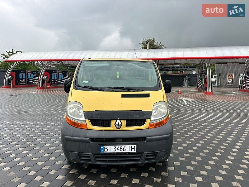 Минивэн Renault Trafic 2005 в Полтаве