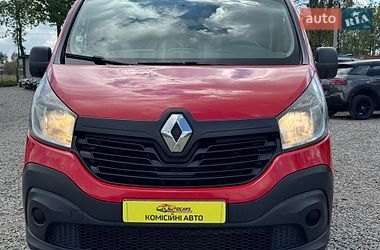 Мінівен Renault Trafic 2016 в Умані