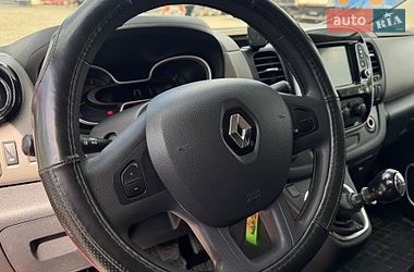 Мінівен Renault Trafic 2016 в Умані
