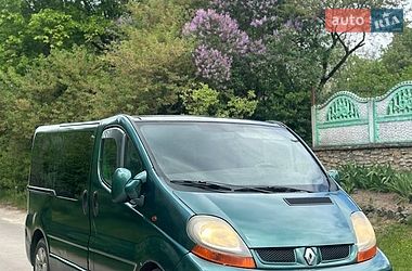 Мінівен Renault Trafic 2005 в Шумську