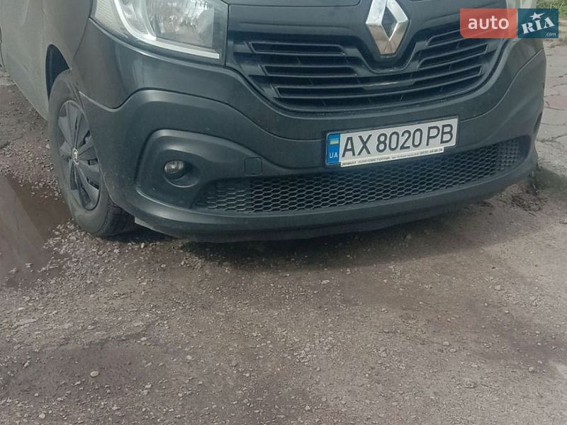Грузовой фургон Renault Trafic 2017 в Пересечном