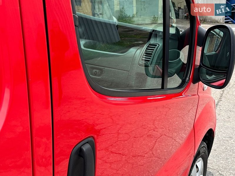 Вантажний фургон Renault Trafic 2014 в Харкові