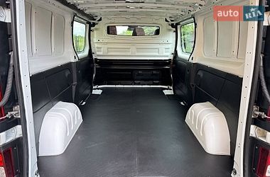 Вантажний фургон Renault Trafic 2023 в Дрогобичі