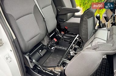 Вантажний фургон Renault Trafic 2023 в Дрогобичі