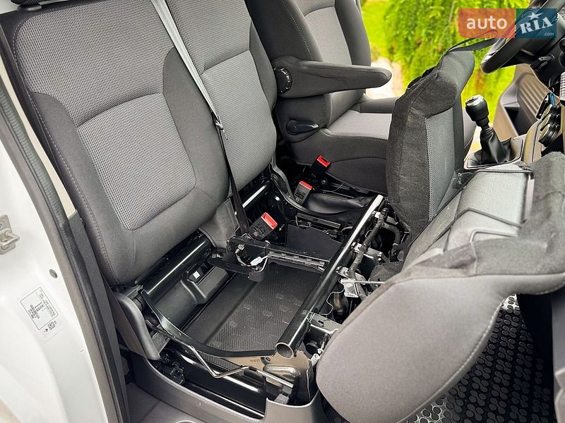 Вантажний фургон Renault Trafic 2023 в Дрогобичі