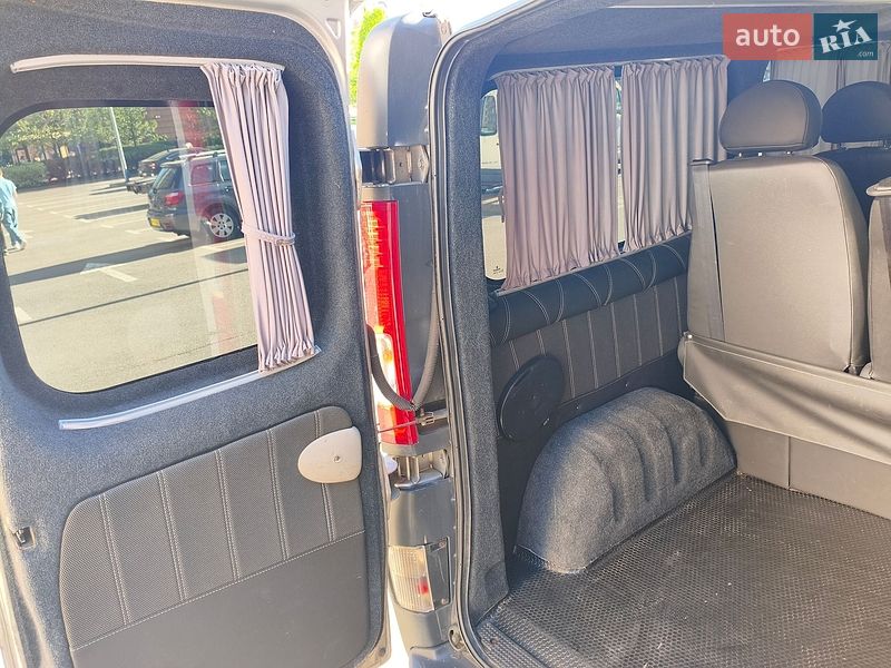Мінівен Renault Trafic 2008 в Києві фото 12 Мінівен Renault Trafic 2008 в Києві